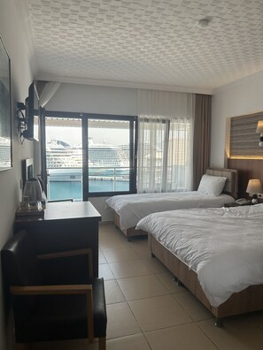 Triple Room | Minibar, in-room safe, desk, free WiFi - Hotel Stella (Kusadasi)