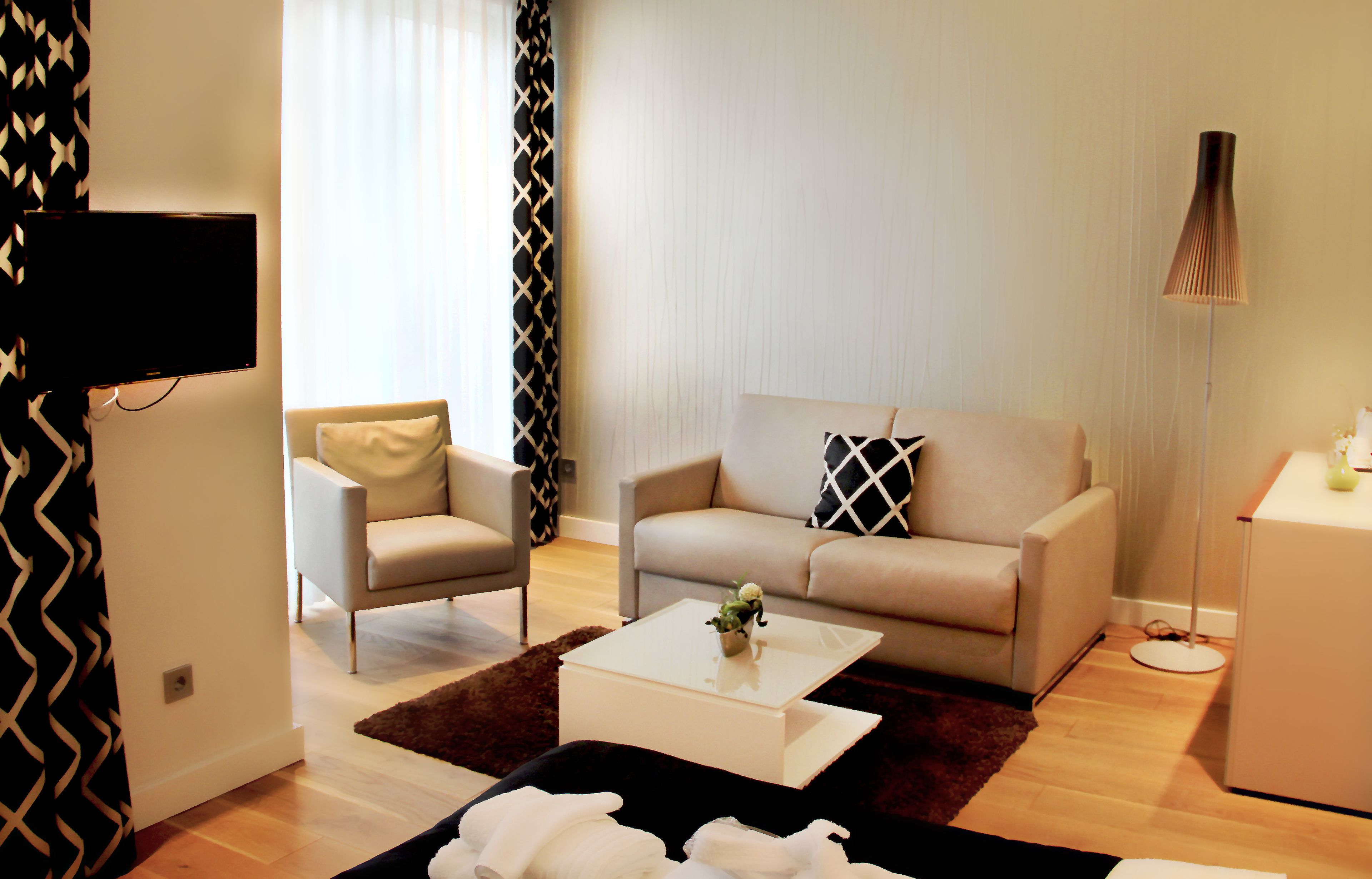 comfort suite | 1 bedroom, in-room safe, soundproofing, free wifi