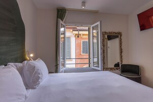 Luxury Apartment, 1 Bedroom | Frette Italian sheets, premium bedding, down comforters
