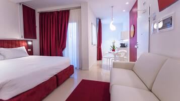 Frette Italian sheets, premium bedding, down duvets, Tempur-Pedic beds