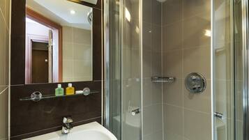 Shower, free toiletries, hair dryer, towels