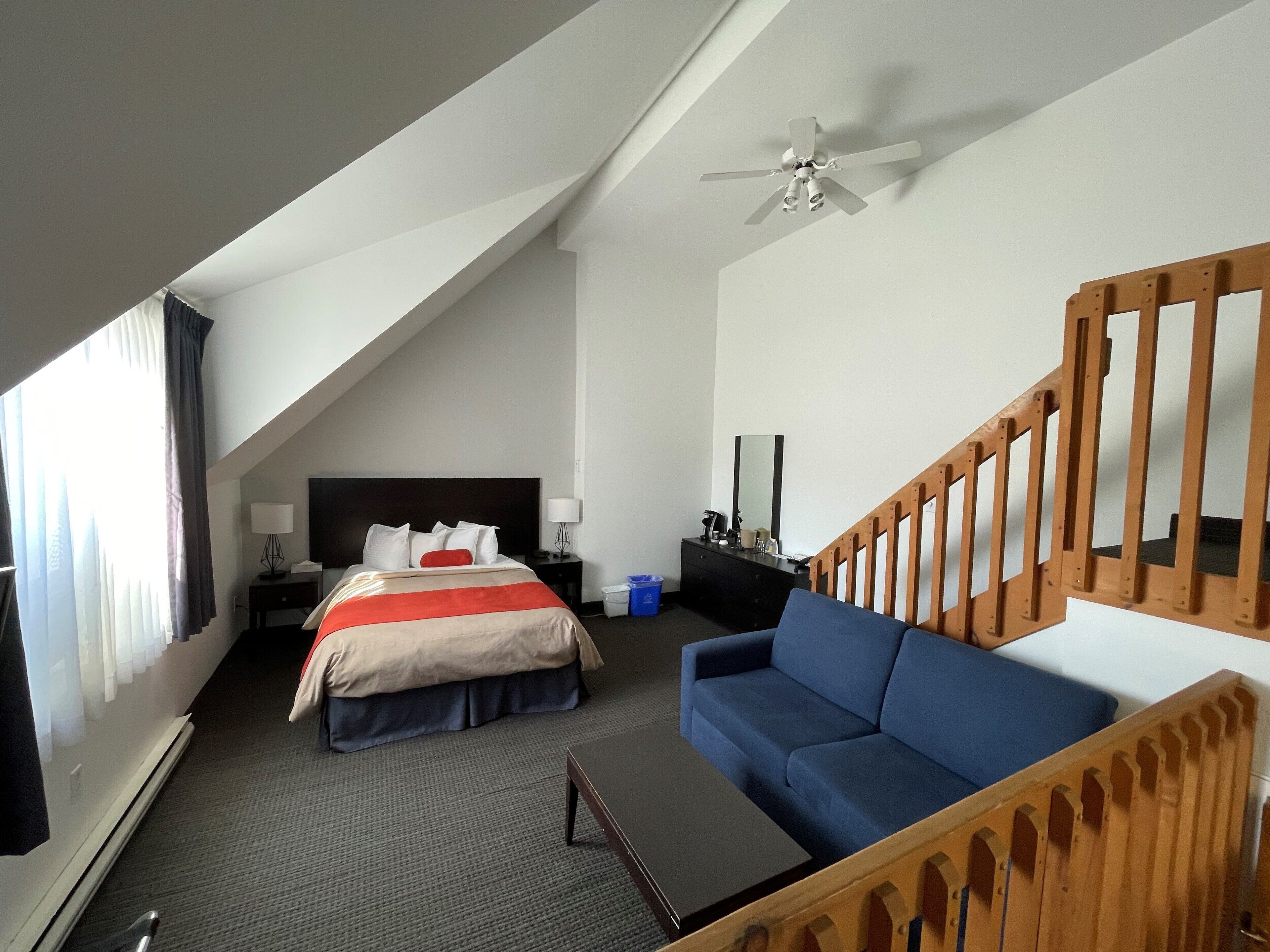 standard room, 1 queen bed with sofa bed (mini fridge) | premium bedding, pillow-top beds, desk, blackout curtains