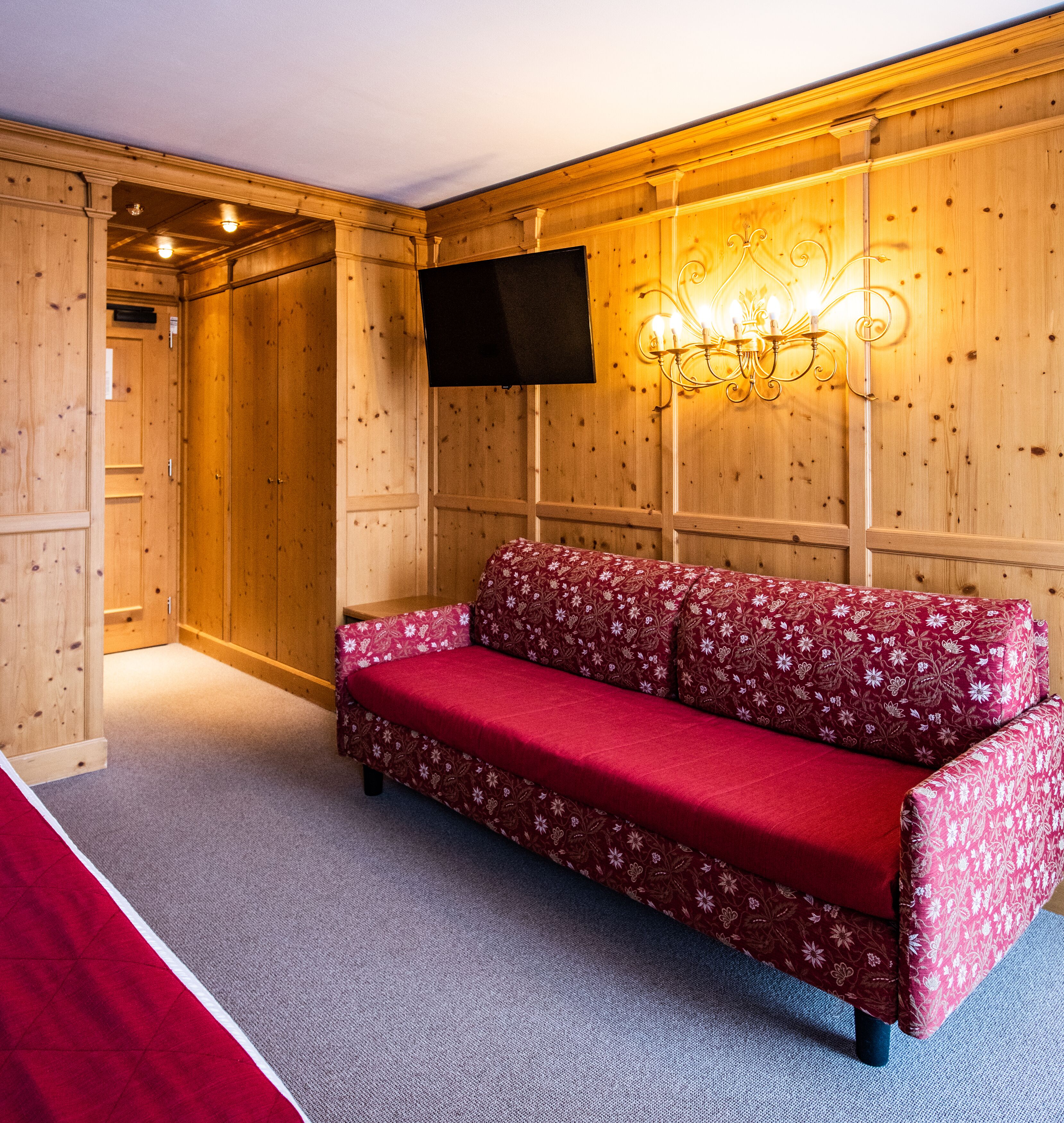 1 bedroom, minibar, in-room safe, individually furnished