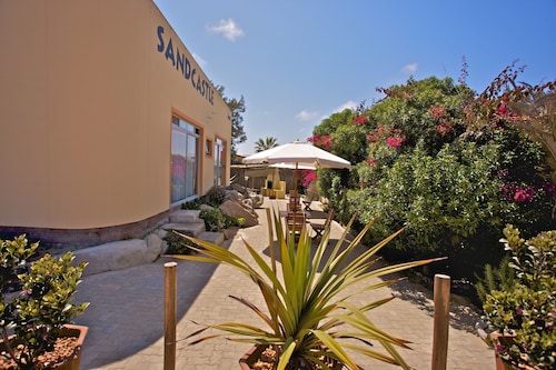 Sandcastle Apartments cc