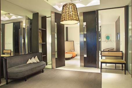 Lobby. Esplendor by Wyndham Montevideo Cervantes