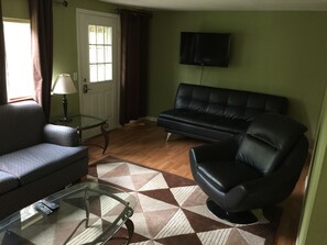 Husvogn, 3 soverom, adgang til basseng (Deer Heaven) | Oppholdsområde | TV