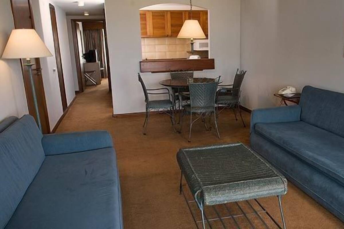 Chancellor suite | Living area | TV