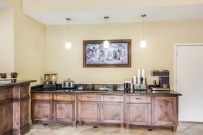 Restaurant - Americas Best Value Inn & Suites Tomball (Tomball)