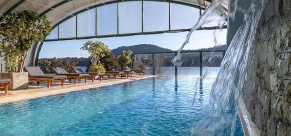 Piscine couverte