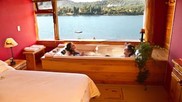 Private spa tub