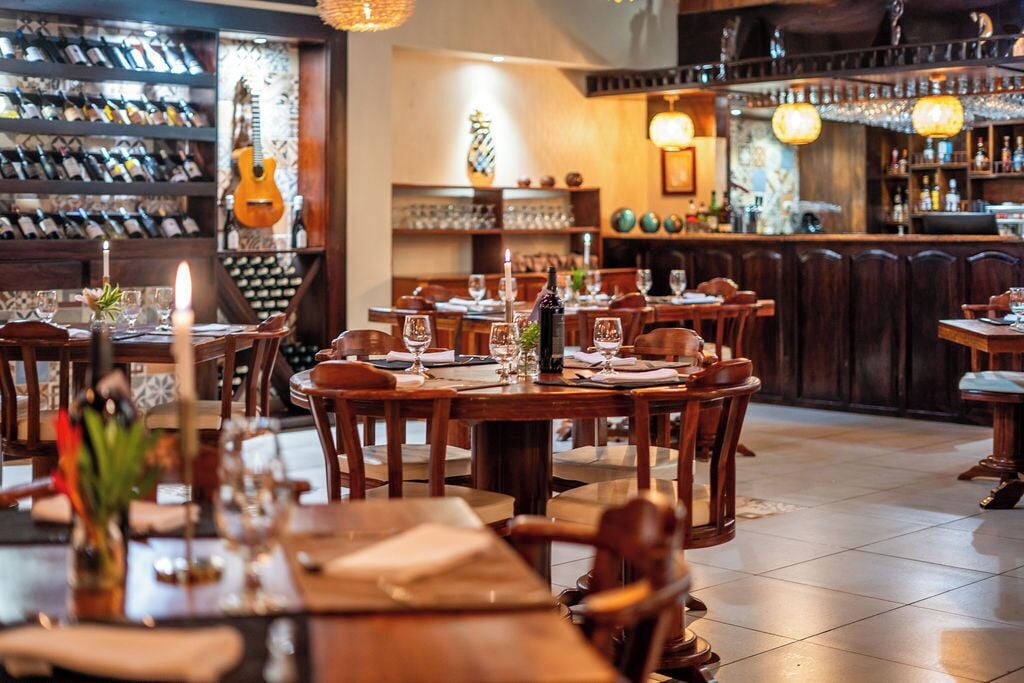 breakfast, lunch, dinner served; international cuisine, garden views