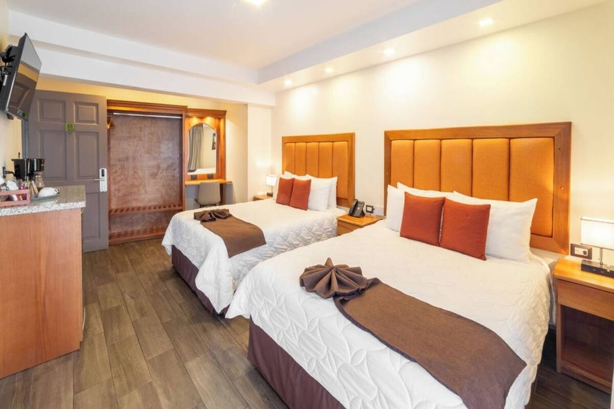 Quetzal 2 Beds | 高級寝具、羽毛の掛け布団、ピロートップベッド、セーフティボックス (室内)
