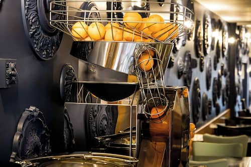 Tägliches Frühstücksbuffet gegen Gebühr