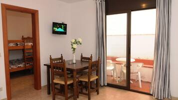 Fridge, microwave, toaster, cookware/dishes/utensils