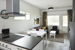 Desk, free WiFi, bed sheets - Holiday Club Salla Superior Apartments (Salla)