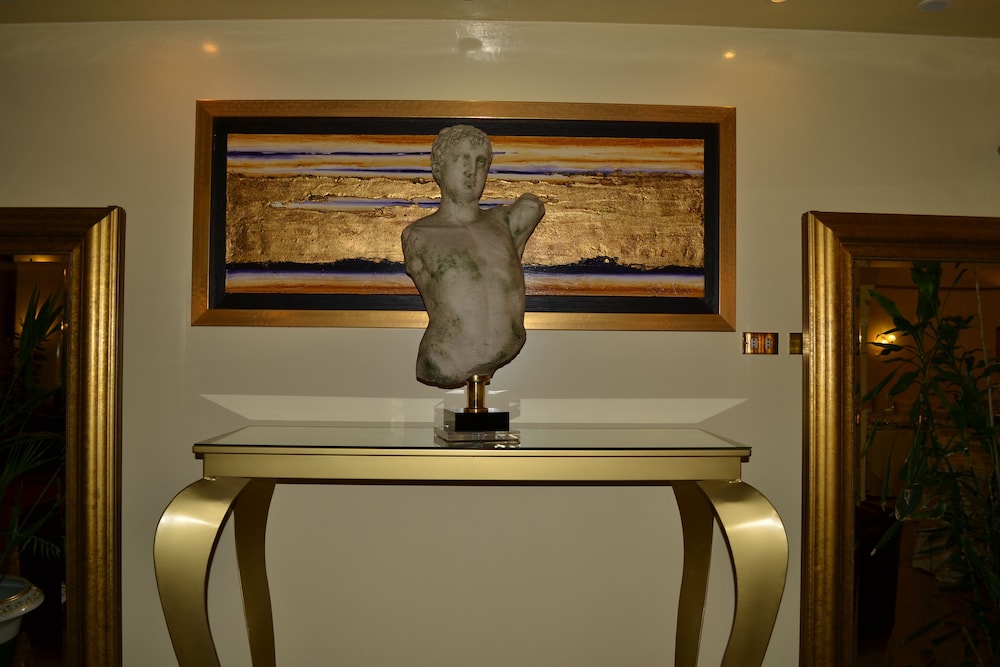 Hotel Europa by null