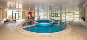 Piscina al coperto