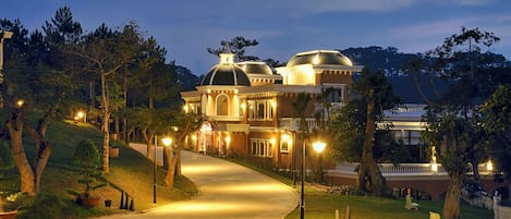 Front of property - evening/night