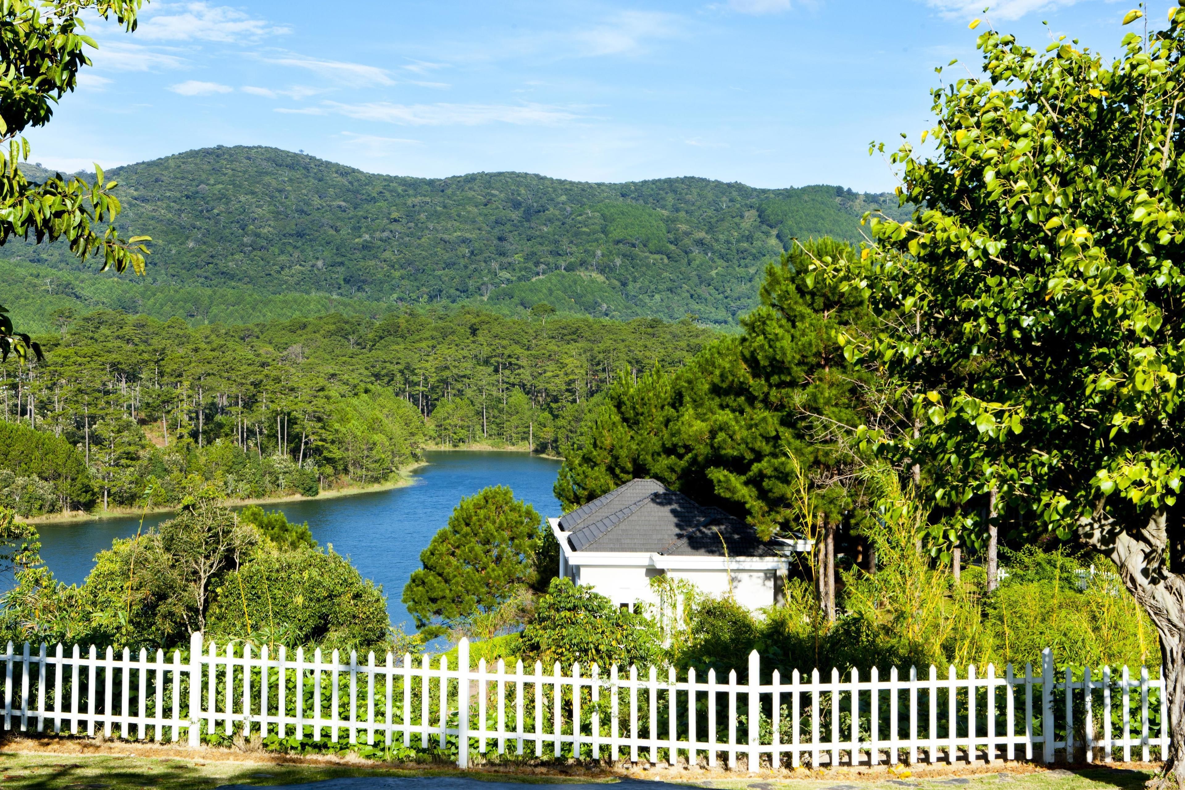 junior suite with lake view villa | terrace/patio
