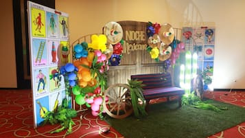 Experience the vibrant atmosphere of Noche Mexicana, where a festive ambiance awaits.