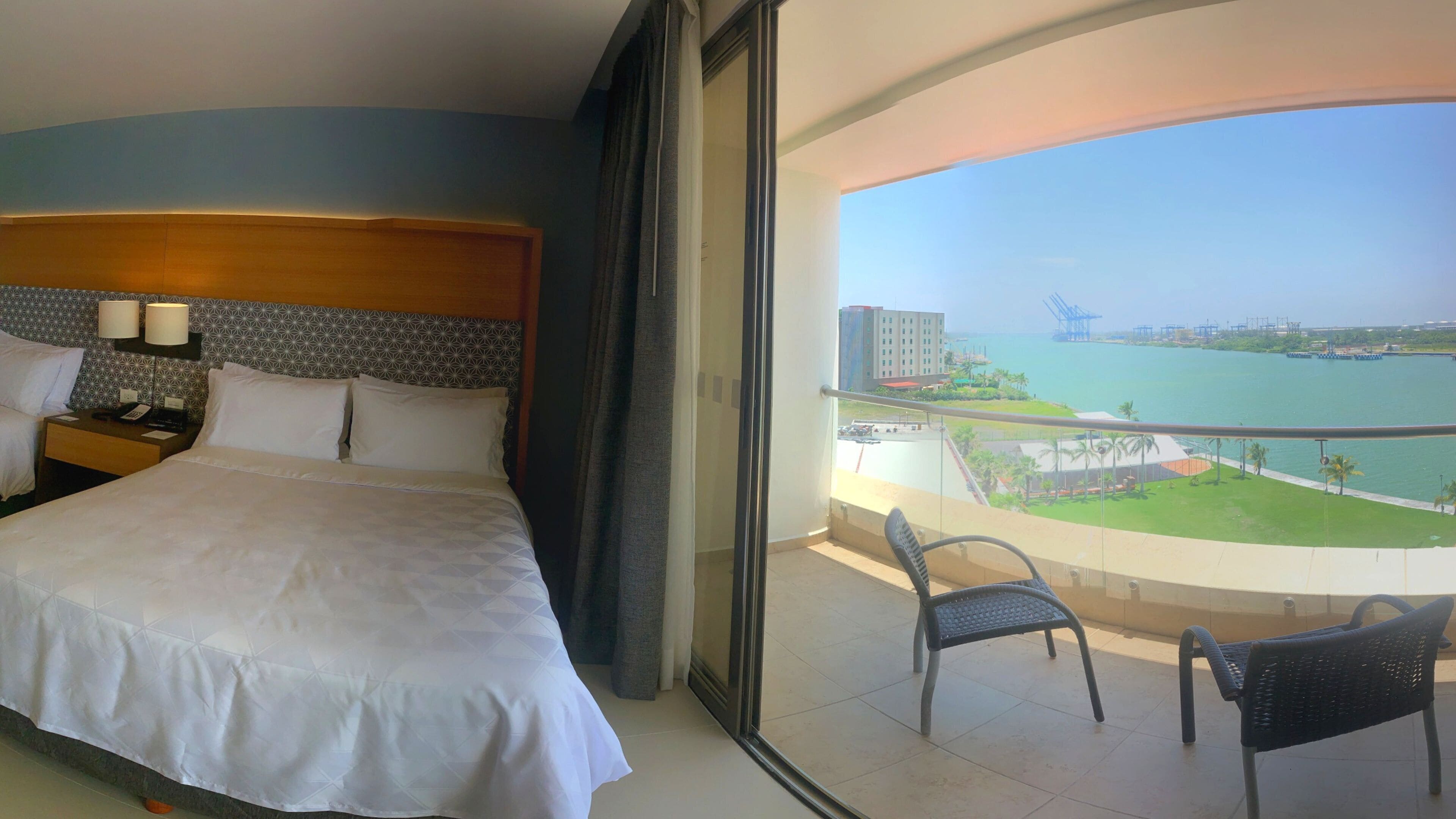 1 bedroom, premium bedding, in-room safe, desk