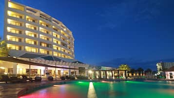Outdoor pool, open 8:00 AM to 10:00 PM, sun loungers