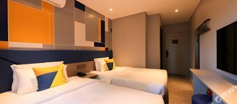 7 Days Inn Bird's Nest Stadium