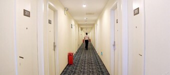 7 Days Inn Bird's Nest Stadium