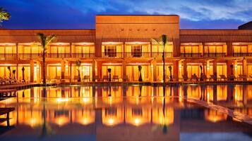 Fassade der Unterkunft – Abend/Nacht