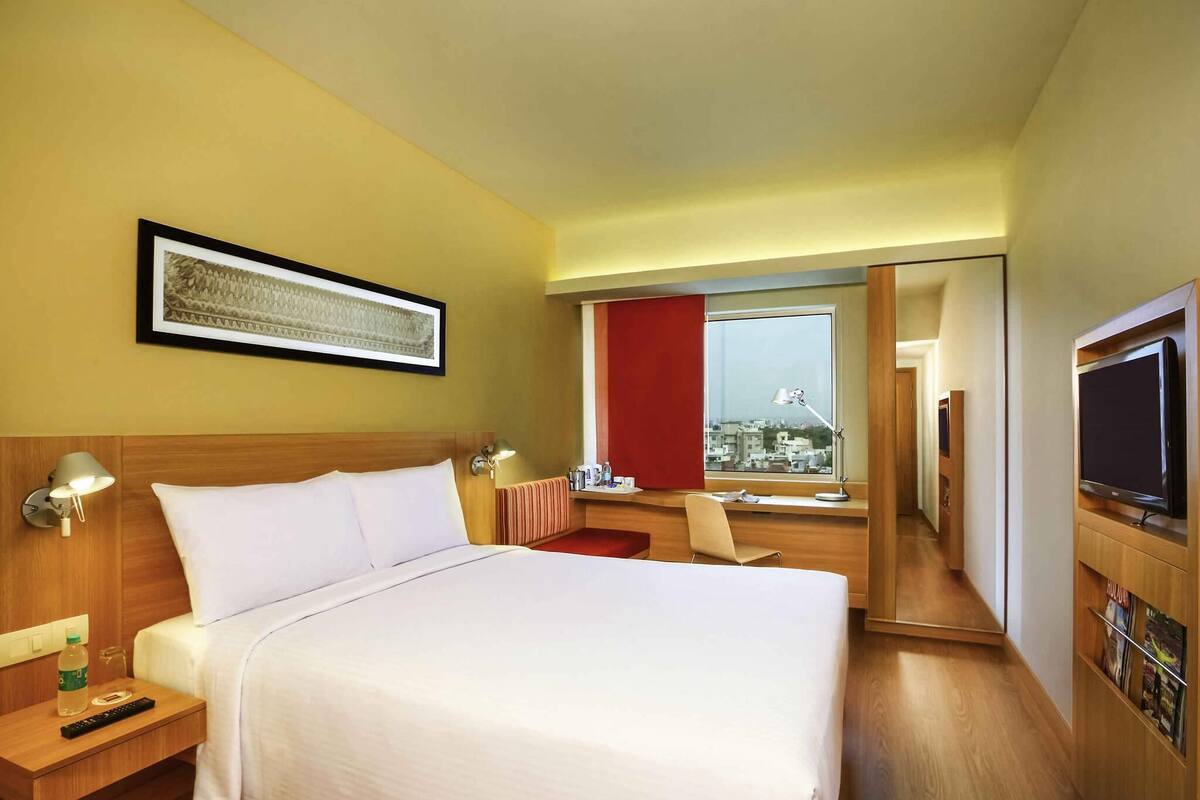 Chambre Standard, 1 grand lit | Literie de qualité, minibar, coffre-fort, bureau