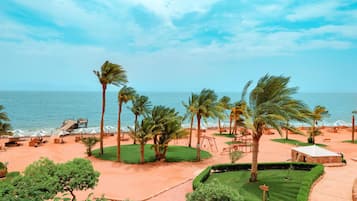 Private beach nearby, scuba diving, snorkeling, beach bar