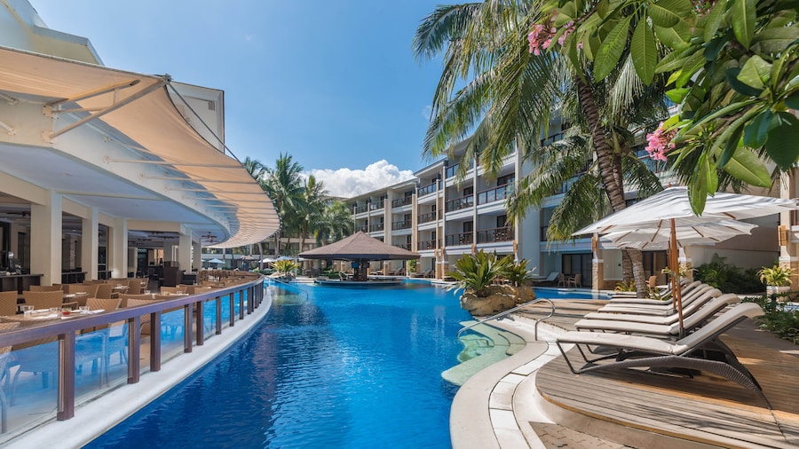 Henann Lagoon Resort