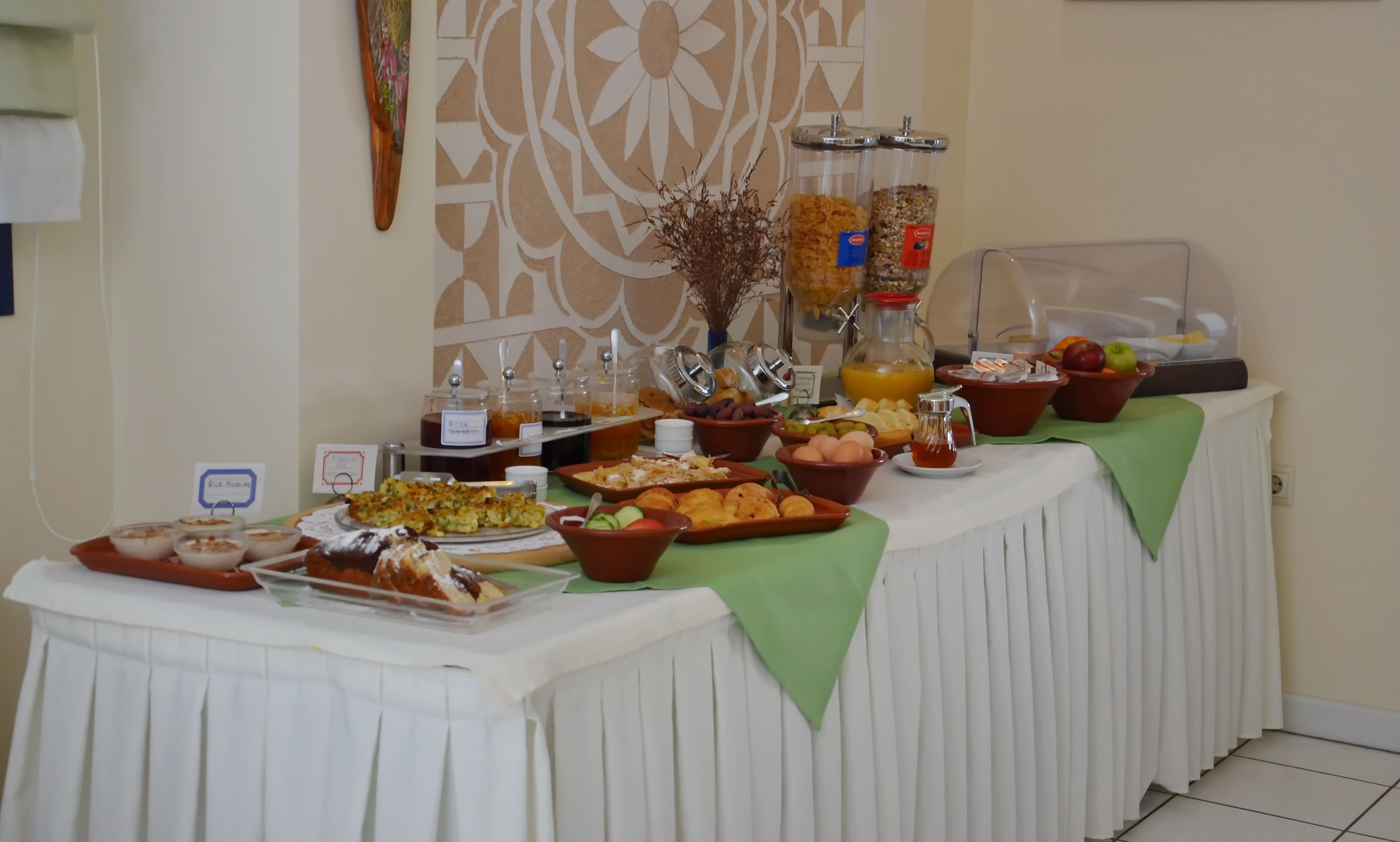daily buffet breakfast (eur 8 per person)