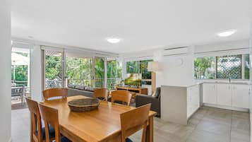 Three Bedroom Beach Terrace Apartment | Living area | Plasma TV