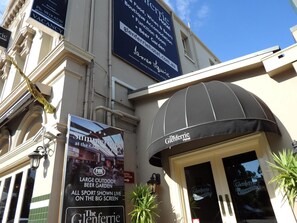 Exterior - Glenferrie Hotel (Hawthorn)