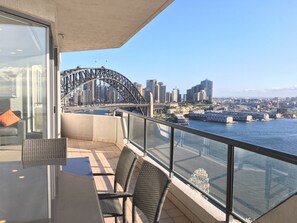 Superior appartement, 3 slaapkamers, balkon, uitzicht op haven | Balkon