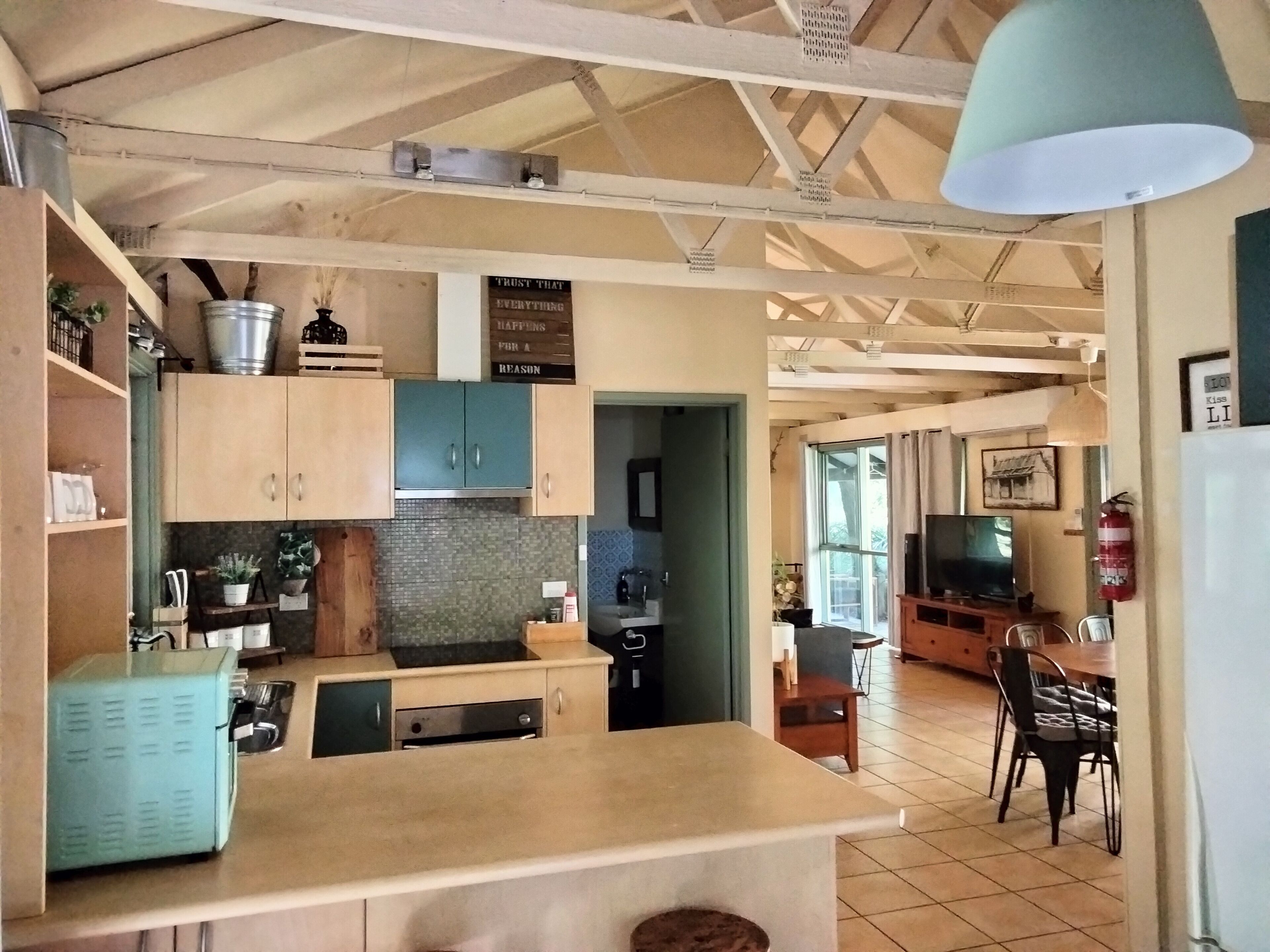 Family Cottage, 3 Bedrooms, Fireplace | Private kitchen | Fridge, microwave, stovetop, electric kettle