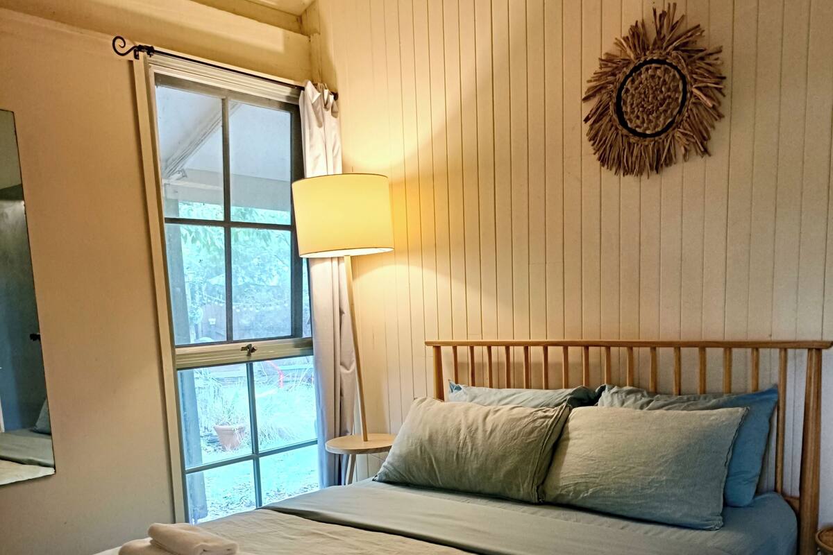 Pillowood Cottage 3 (1Q+2S) & Woodfire | Terrace/patio