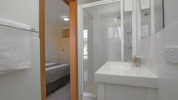 Shower, free toiletries, hair dryer, towels