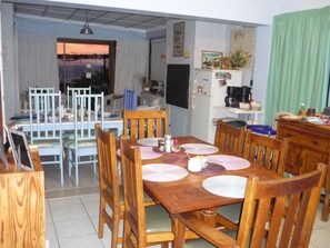 Daily English breakfast (ZAR 100 per person)