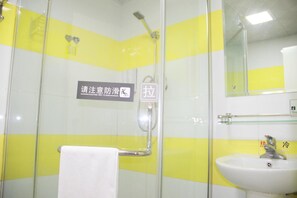 Free toiletries, hair dryer, slippers - 7 Days Inn Madian Bridge (Beijing)