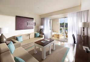 Family Concierge Master Suite Nature View | View from room