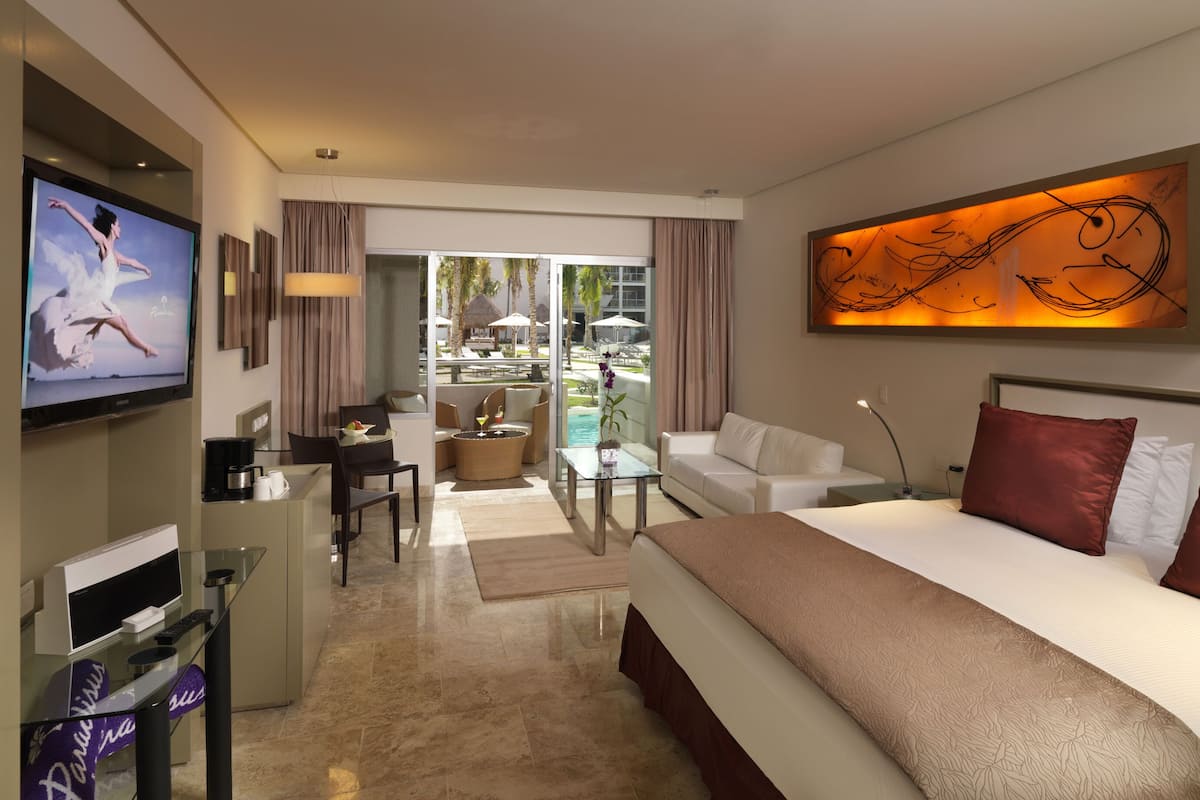 Family Concierge Junior Suite SwimUp