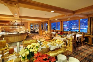 Desayuno buffet incluido todos los días 