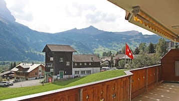 591 - Apartment with 3 bedrooms | Balcony