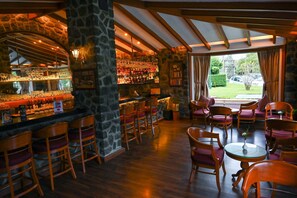 Bar (on property) - The Carlton (Kodaikanal)