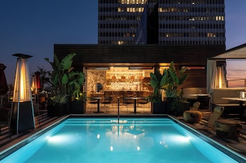 Breakfast, lunch, dinner served; pool views at Kimpton Hotel Wilshire by IHG