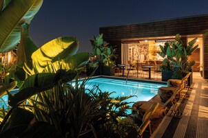 Breakfast, lunch, dinner served; pool views