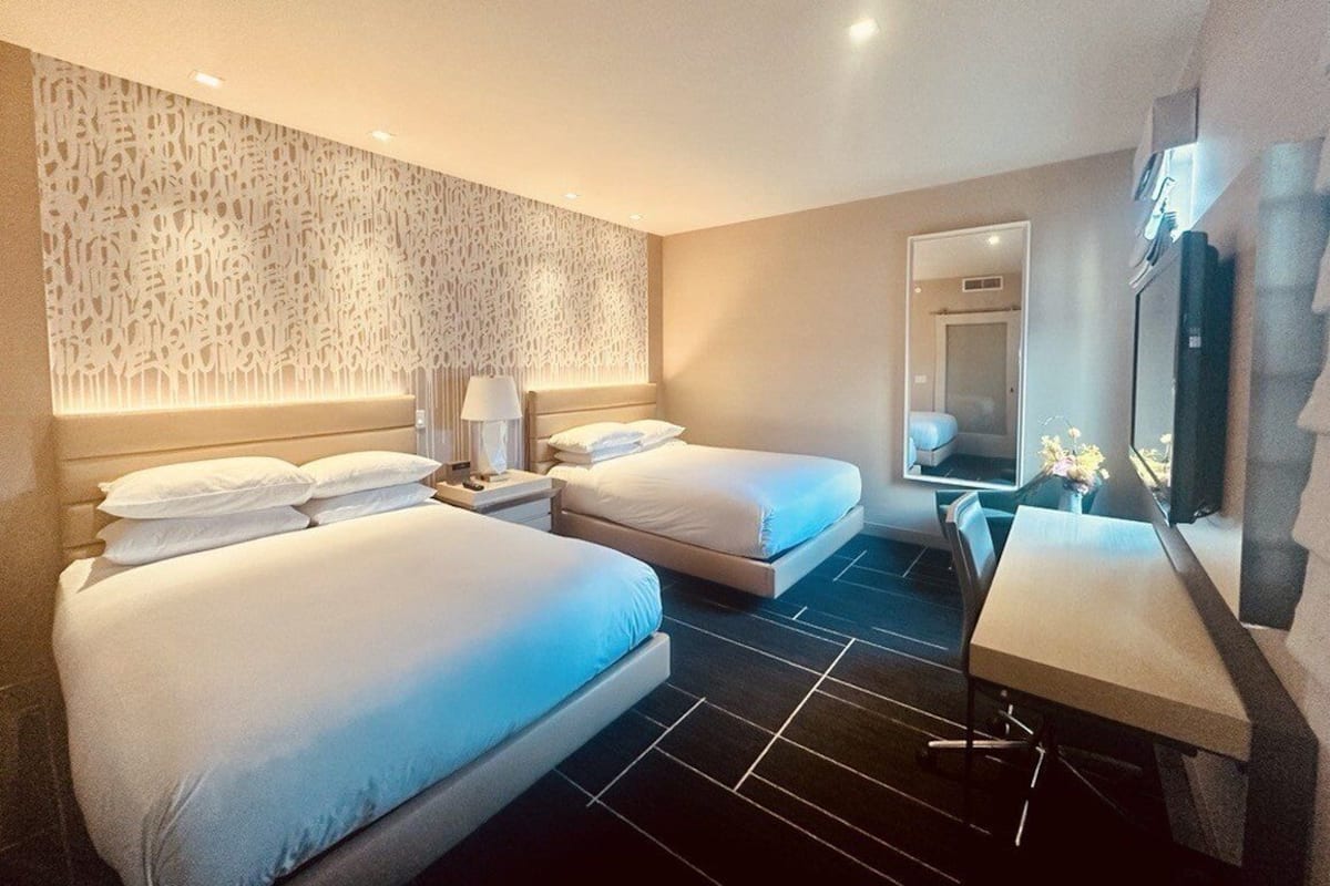 Suite, 1 lit jumeau (Mulholland) | Draps italiens de Frette, literie de qualité, couette en duvet