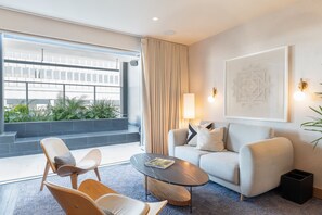 Penthouse, 1 King Bed (Wilshire) | Italienske Frette-laken, sengetøy av topp kvalitet og dundyner